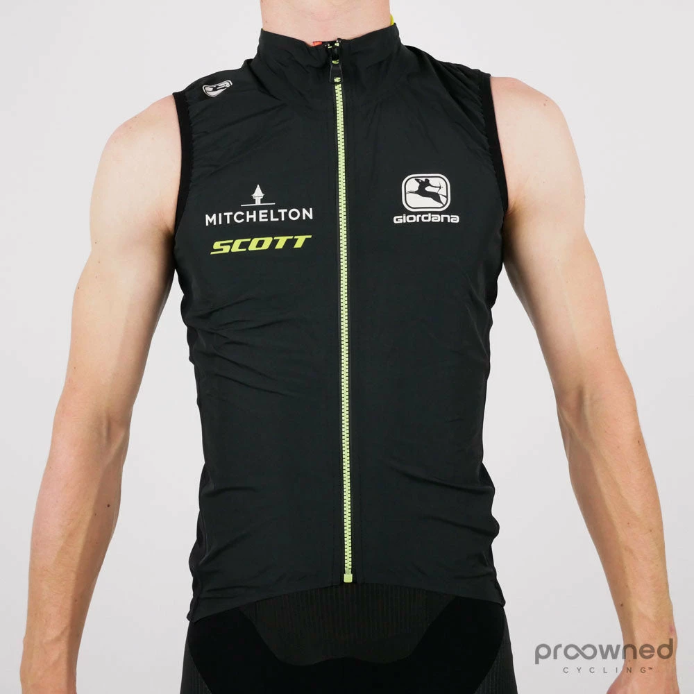 Giordana Monsoon Lyte Rain Vest - Mitchelton-Scott 3 Giordana Monsoon Lyte Rain Vest - Mitchelton-Scott